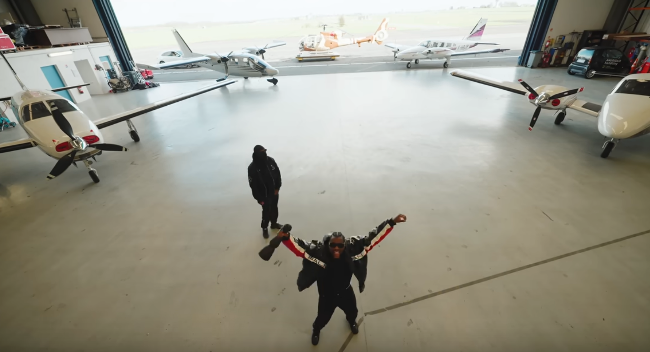 動画を読み込む: 