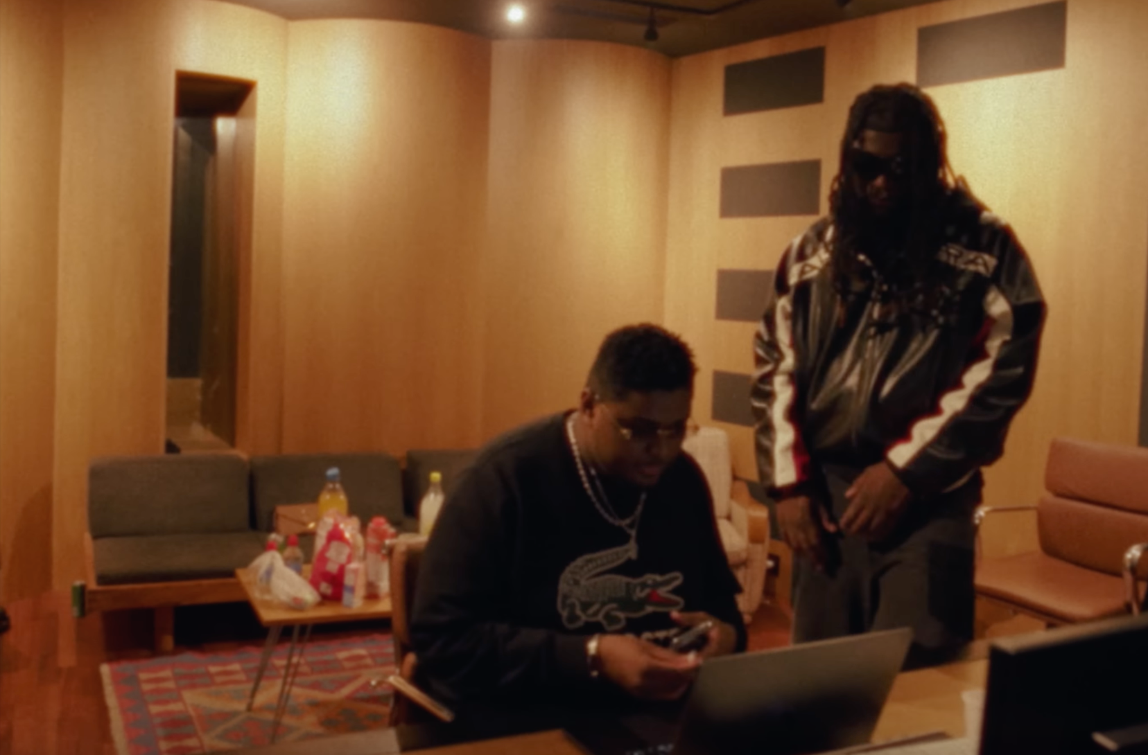 動画を読み込む: 